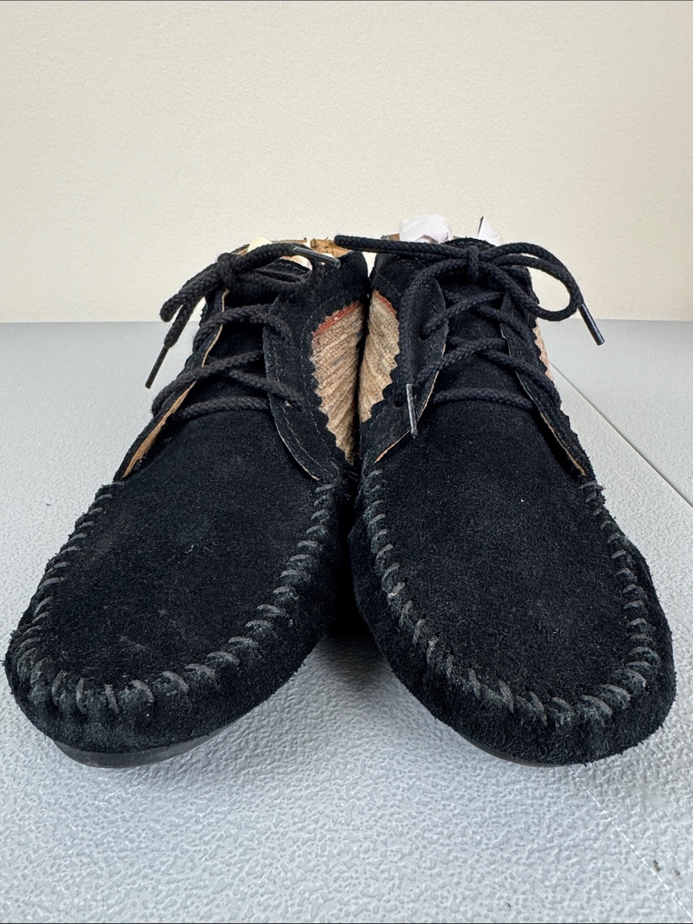 Minnetonka El Paso Ankle Boot Moccasin. Size 8. - Picture 6 of 12